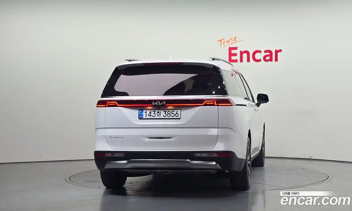 Kia Canival 2023 2.2 Автомат в Москве № 131600, фото 13