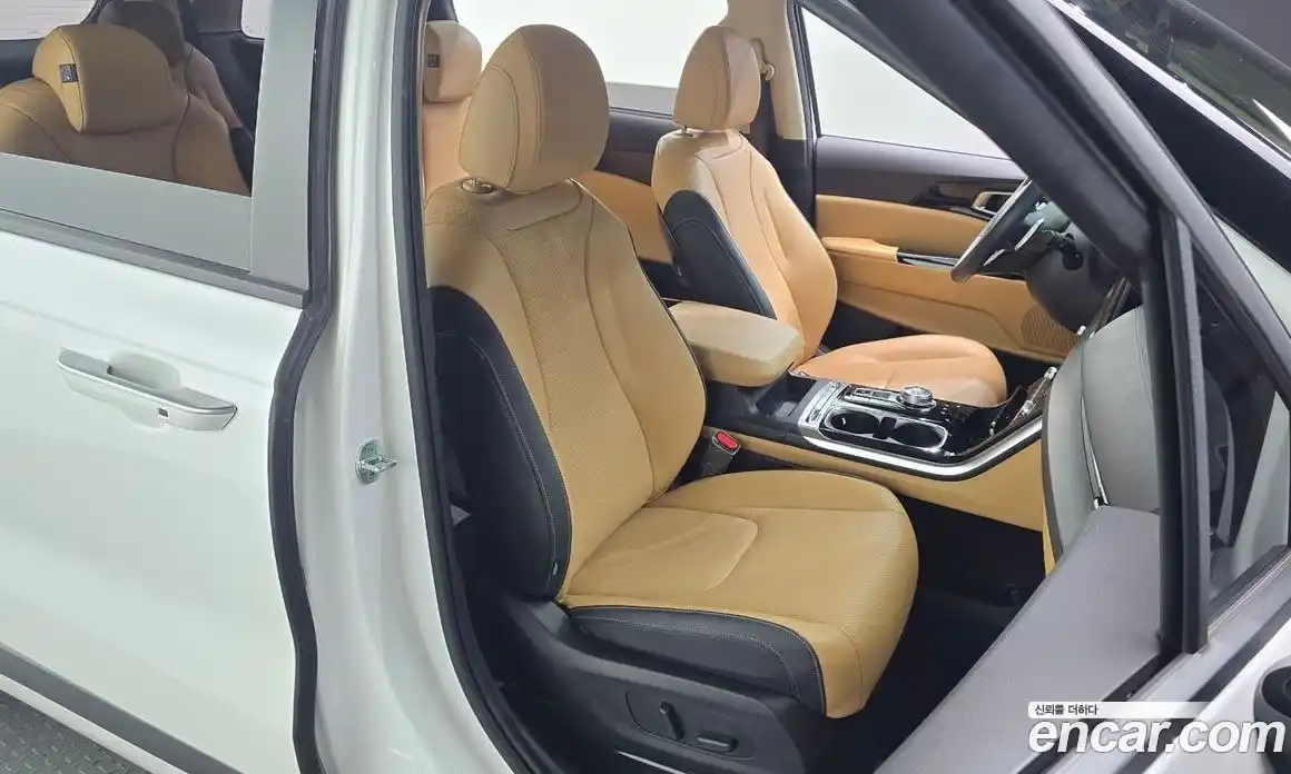 Kia Canival 2023 2.2 Автомат в Москве № 131600, фото 19