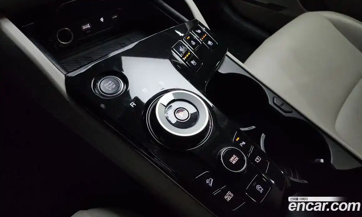 Kia Sportage 2023 1.6 Автомат в Москве № 133068, фото 9