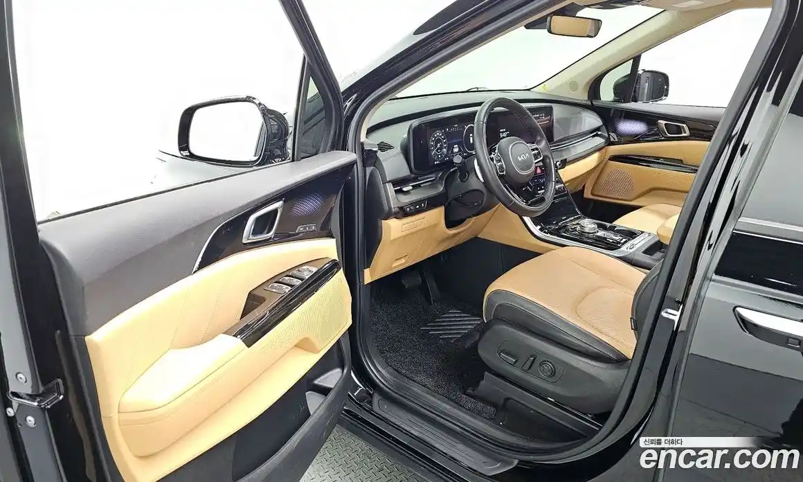 Kia Canival 2023 2.2 Автомат в Москве № 133814, фото 4