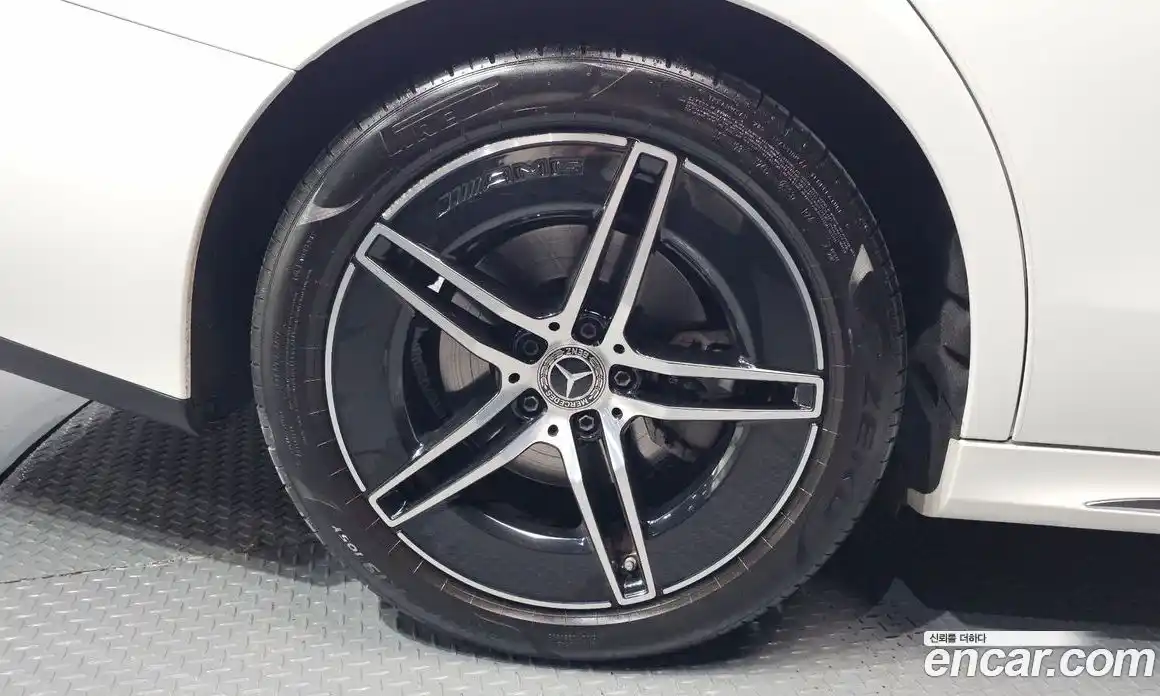 Mercedes-Benz E-Class 2024 2.0 Автомат в Москве № 139384, фото 5