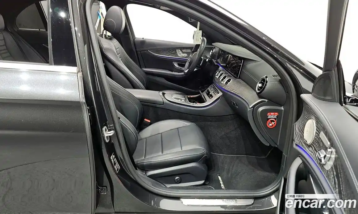 Mercedes-Benz E-Class 2021 2.0 Автомат в Москве № 140079, фото 4