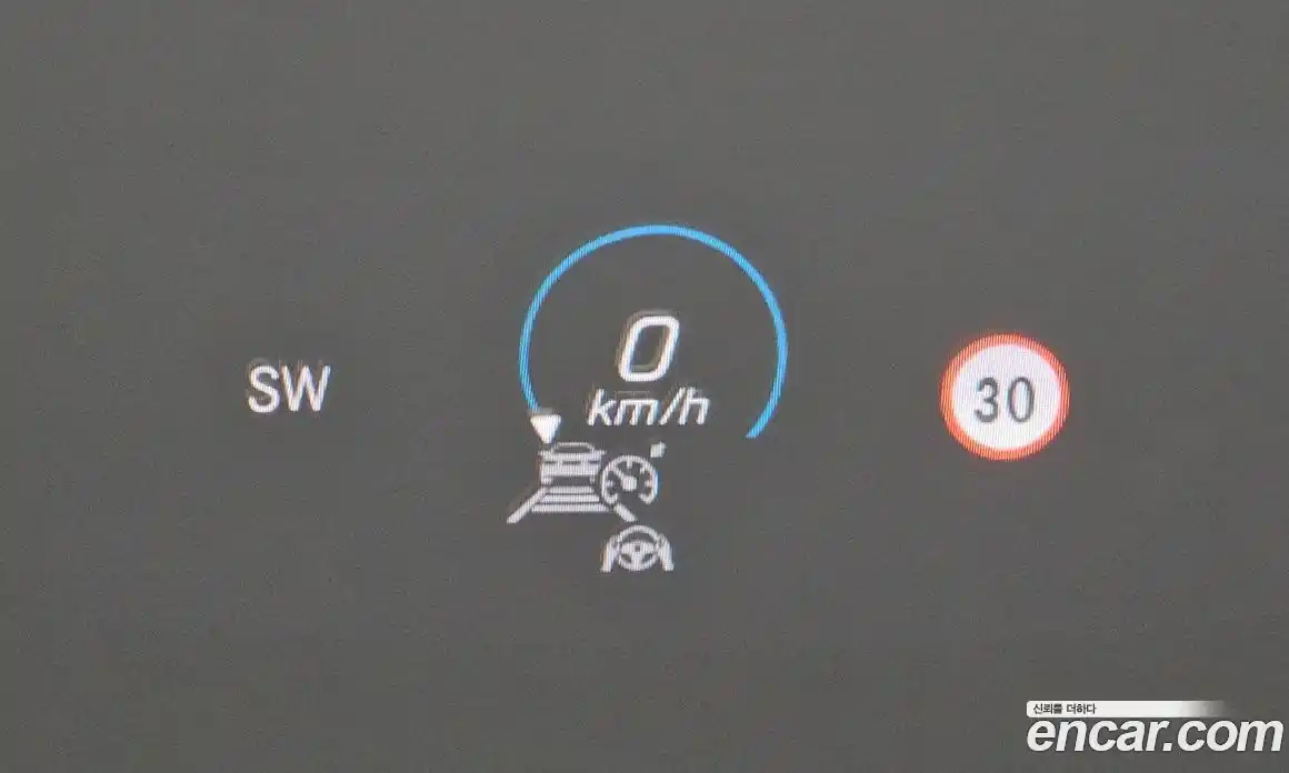 Mercedes-Benz E-Class 2021 2.0 Автомат в Москве № 140079, фото 9