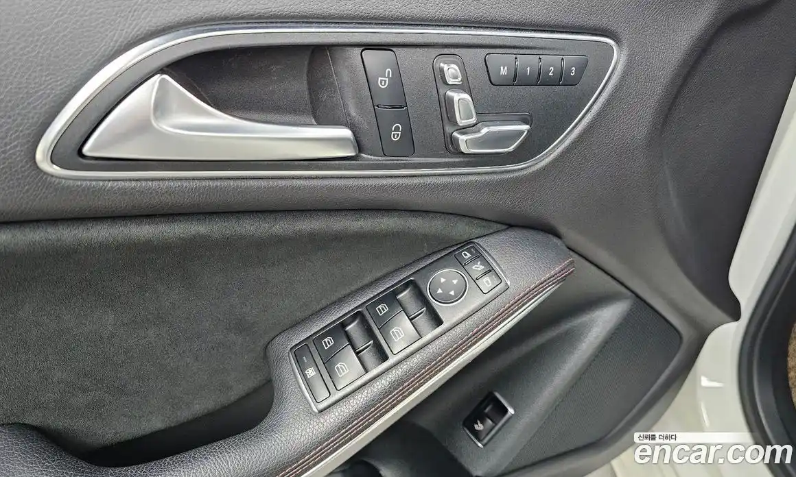 Mercedes-Benz CLA-Class 2018 2.0 Автомат в Москве № 141389, фото 15