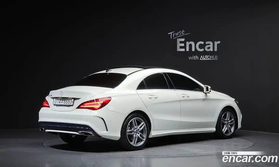Mercedes-Benz CLA-Class 2018 2.0 Автомат в Москве № 141389, фото 17