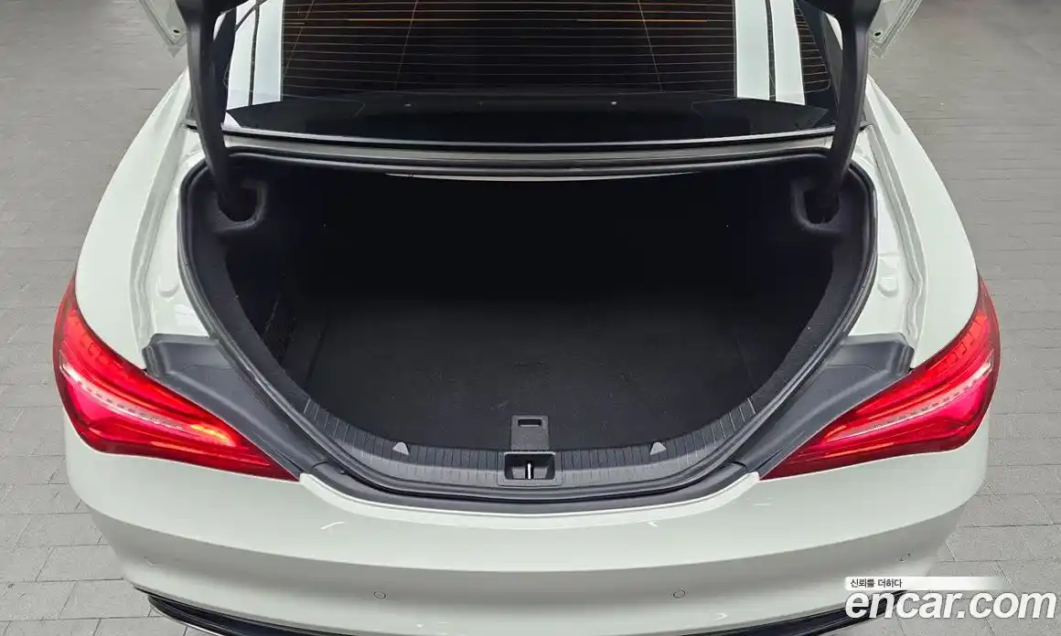 Mercedes-Benz CLA-Class 2018 2.0 Автомат в Москве № 141389, фото 7