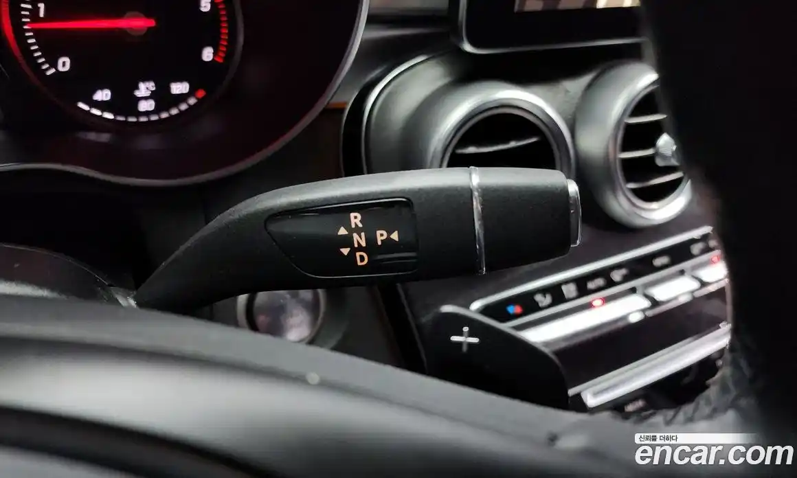 Mercedes-Benz GLC-Class 2016 2.1 Автомат в Москве № 142863, фото 19