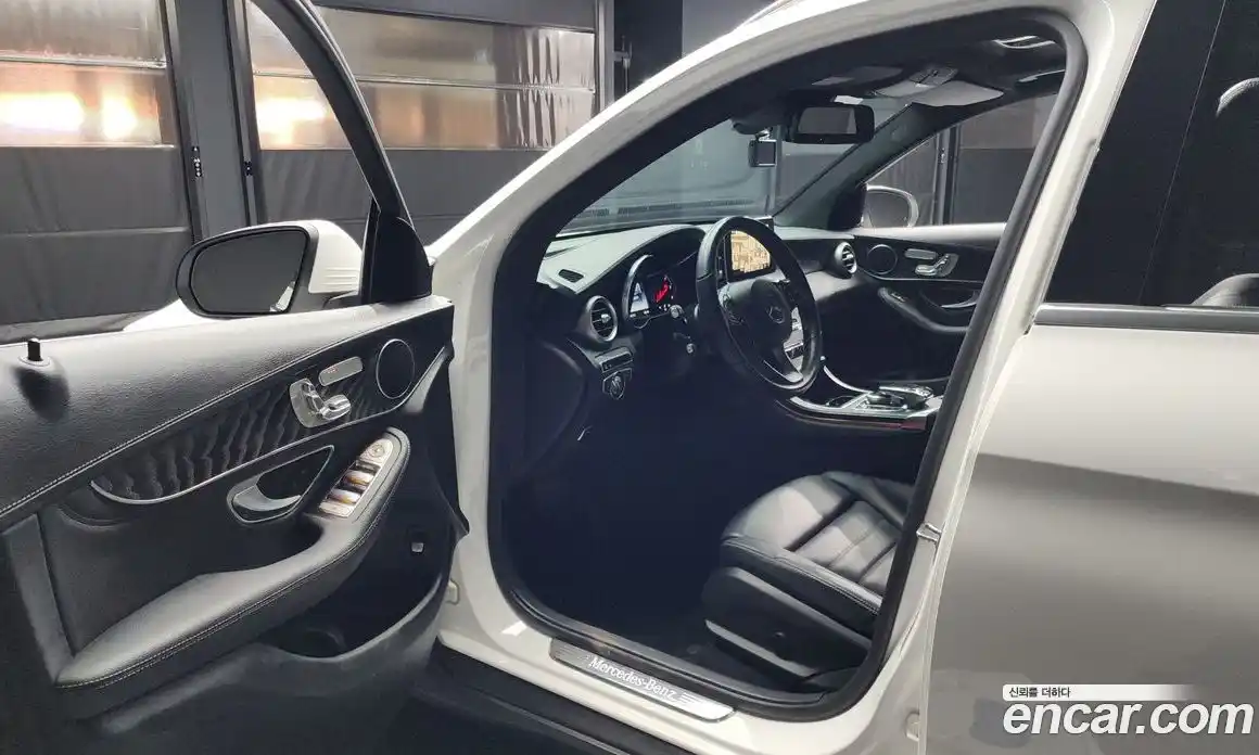 Mercedes-Benz GLC-Class 2016 2.1 Автомат в Москве № 142863, фото 9