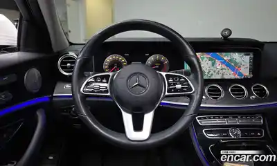 Mercedes-Benz E-Class 2019 2.0 Автомат в Москве № 143683, миниатюра 12