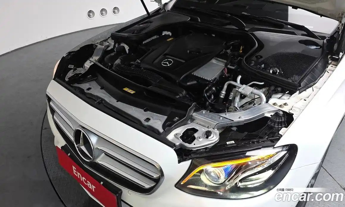 Mercedes-Benz E-Class 2019 2.0 Автомат в Москве № 143683, фото 17