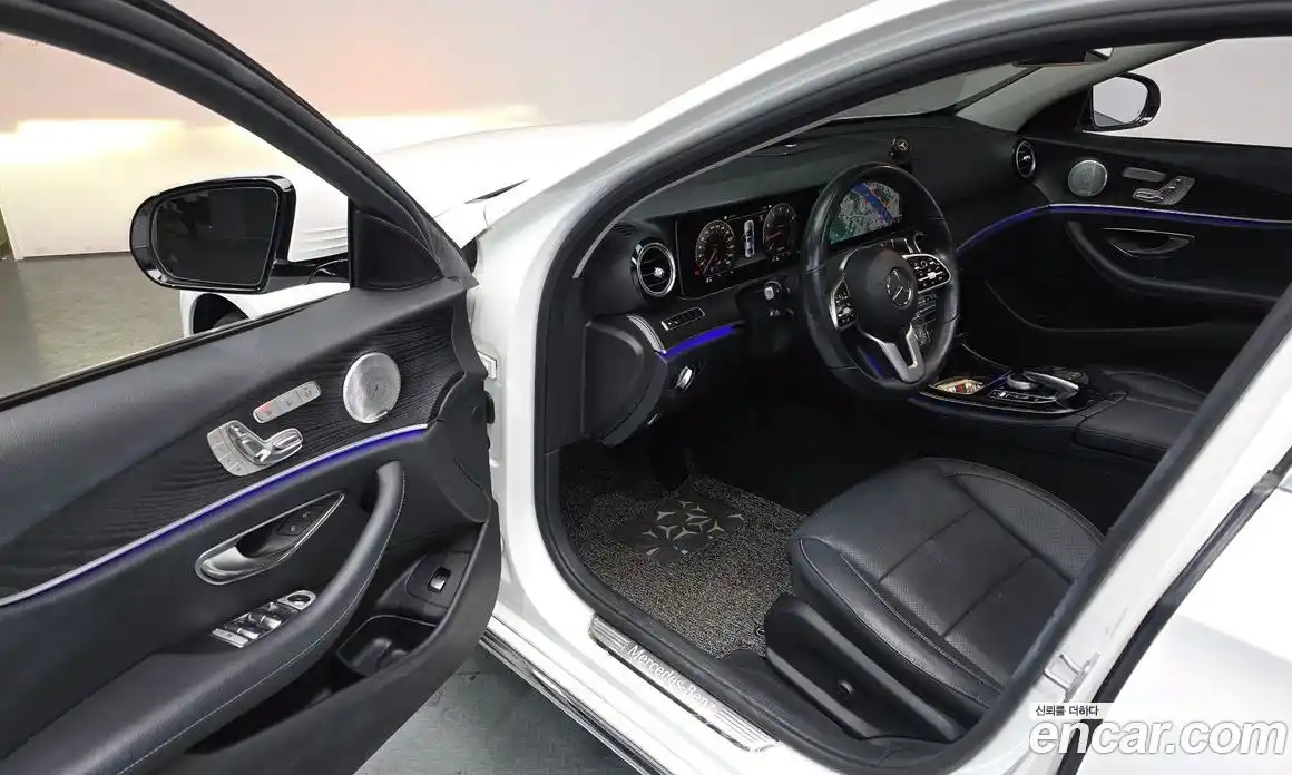 Mercedes-Benz E-Class 2019 2.0 Автомат в Москве № 143683, фото 4