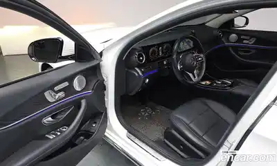 Mercedes-Benz E-Class 2019 2.0 Автомат в Москве № 143683, миниатюра 4