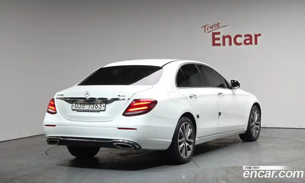 Mercedes-Benz E-Class 2019 2.0 Автомат в Москве № 143683, фото 10