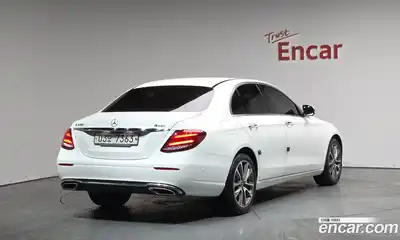Mercedes-Benz E-Class 2019 2.0 Автомат в Москве № 143683, миниатюра 10