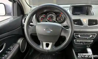 Renault SM3 2011 1.6 Автомат в Москве № 150107, миниатюра 9