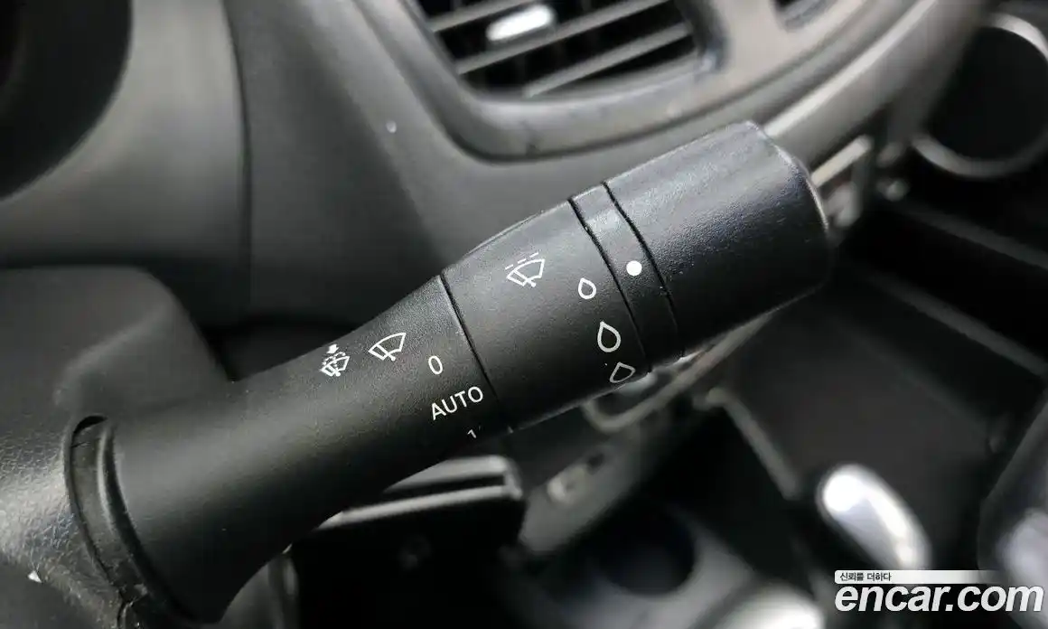 Renault SM3 2011 1.6 Автомат в Москве № 150107, фото 10