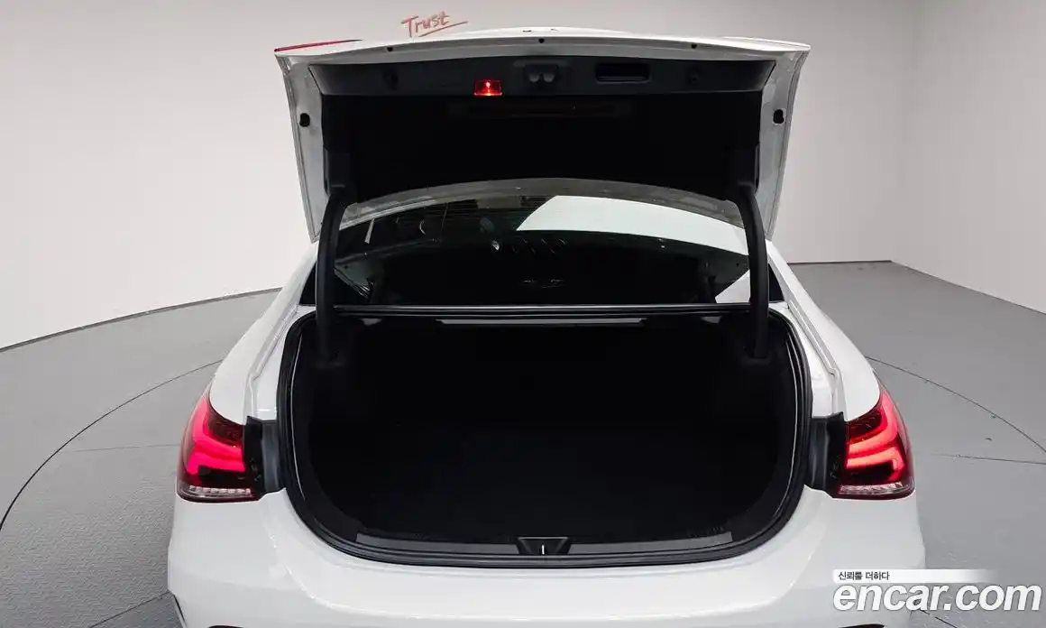 Mercedes-Benz A-Class 2020 2.0 Автомат в Москве № 150728, фото 18