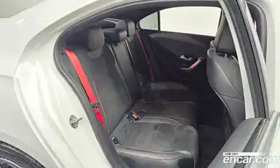 Mercedes-Benz A-Class 2020 2.0 Автомат в Москве № 150728, миниатюра 2