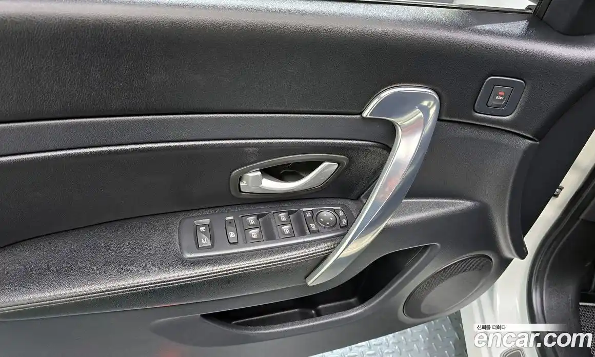 Renault SM5 2014 2.0 Автомат в Москве № 151594, фото 17