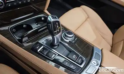 BMW 7-Series, 2013