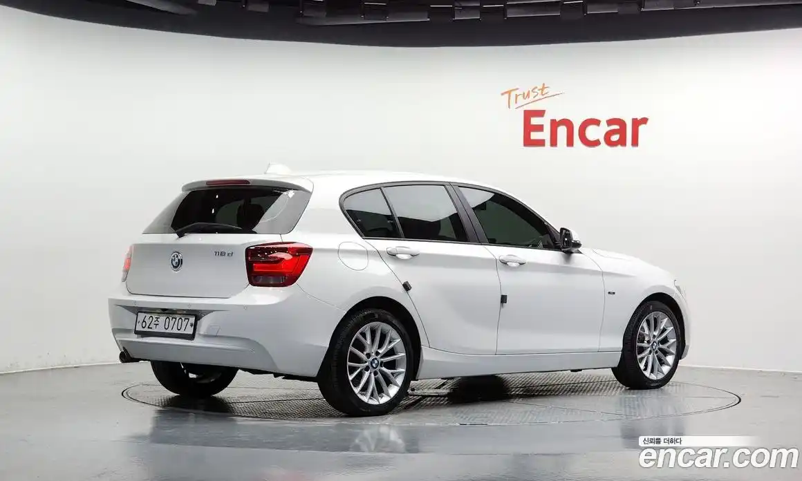 BMW 1-Series 2014 2.0 Автомат в Москве № 159409, фото 3