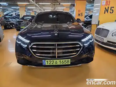 Mercedes-Benz E-Class, 2025