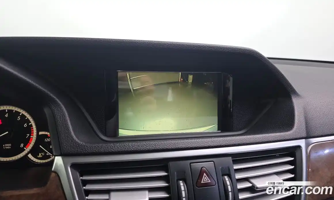 Mercedes-Benz E-Class 2012 3.5 Автомат в Москве № 160494, фото 17