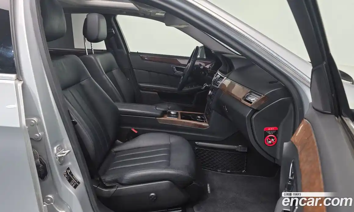 Mercedes-Benz E-Class 2012 3.5 Автомат в Москве № 160494, фото 19