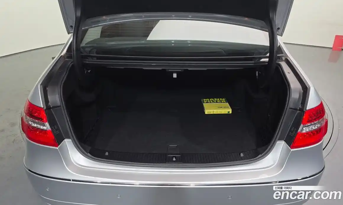 Mercedes-Benz E-Class 2012 3.5 Автомат в Москве № 160494, фото 4