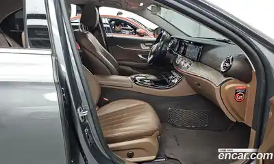 Mercedes-Benz E-Class 2019 1.9 Автомат в Москве № 160513, миниатюра 11