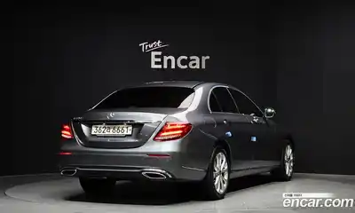 Mercedes-Benz E-Class 2019 1.9 Автомат в Москве № 160513, миниатюра 2