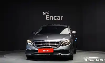 Mercedes-Benz E-Class 2019 1.9 Автомат в Москве № 160513, миниатюра 3