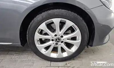 Mercedes-Benz E-Class 2019 1.9 Автомат в Москве № 160513, миниатюра 5