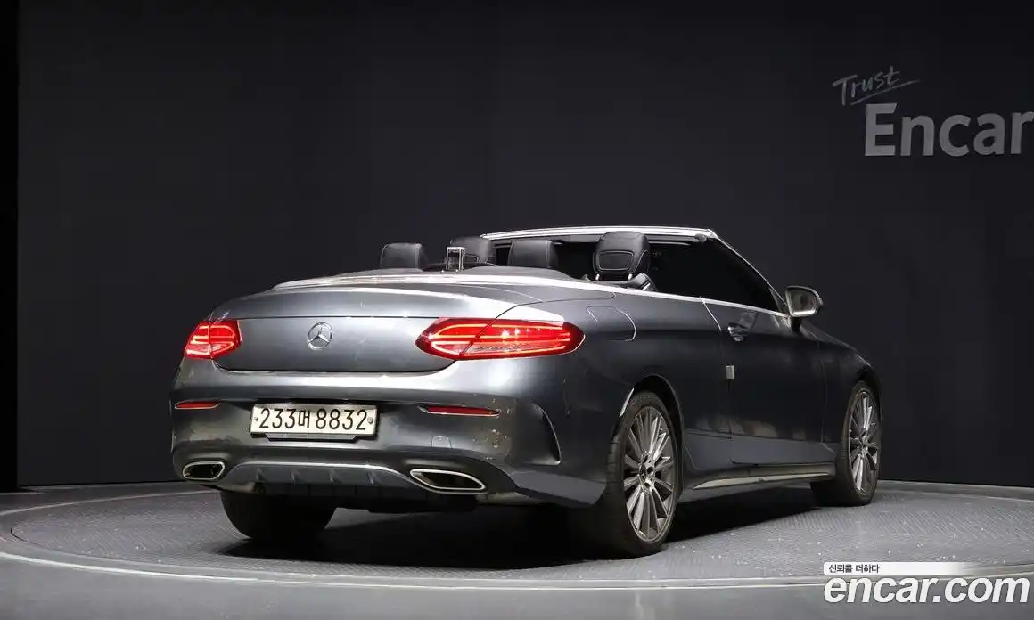 Mercedes-Benz C-Class 2017 2.0 Автомат в Москве № 161197, фото 2