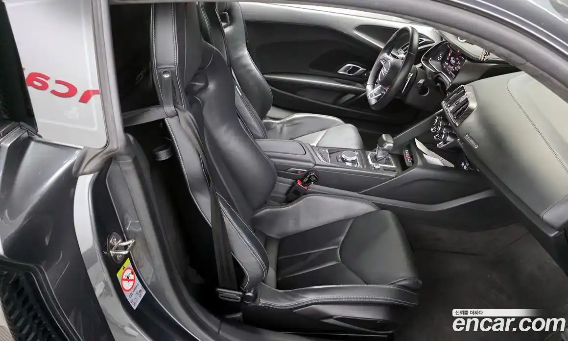 Audi R8 2017 5.2 Автомат в Москве № 161980, фото 20