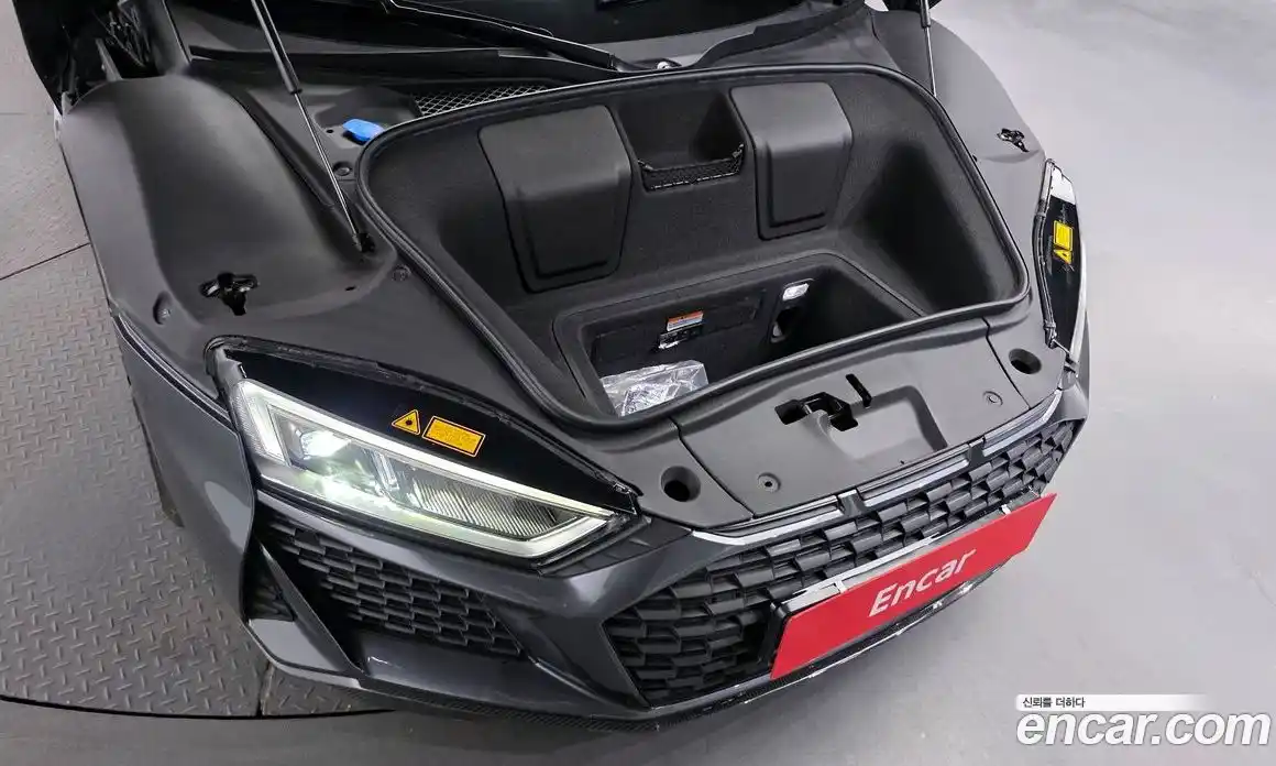 Audi R8 2017 5.2 Автомат в Москве № 161980, фото 7