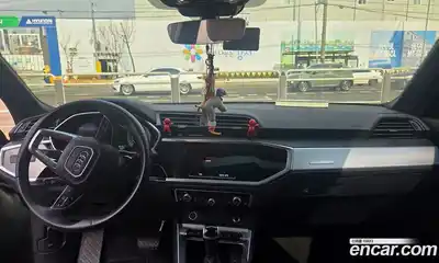 Audi Q3 2022 2.0 Автомат в Москве № 164038, миниатюра 11