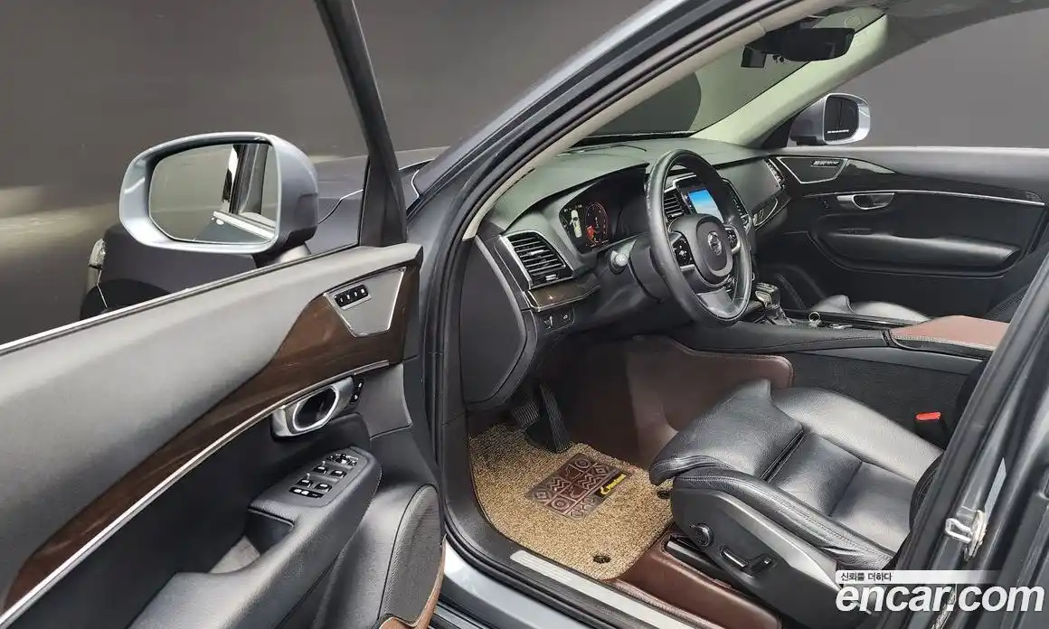 Volvo XC90 2018 2.0 Автомат в Москве № 164703, фото 20