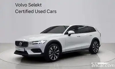 Volvo V60, 2023