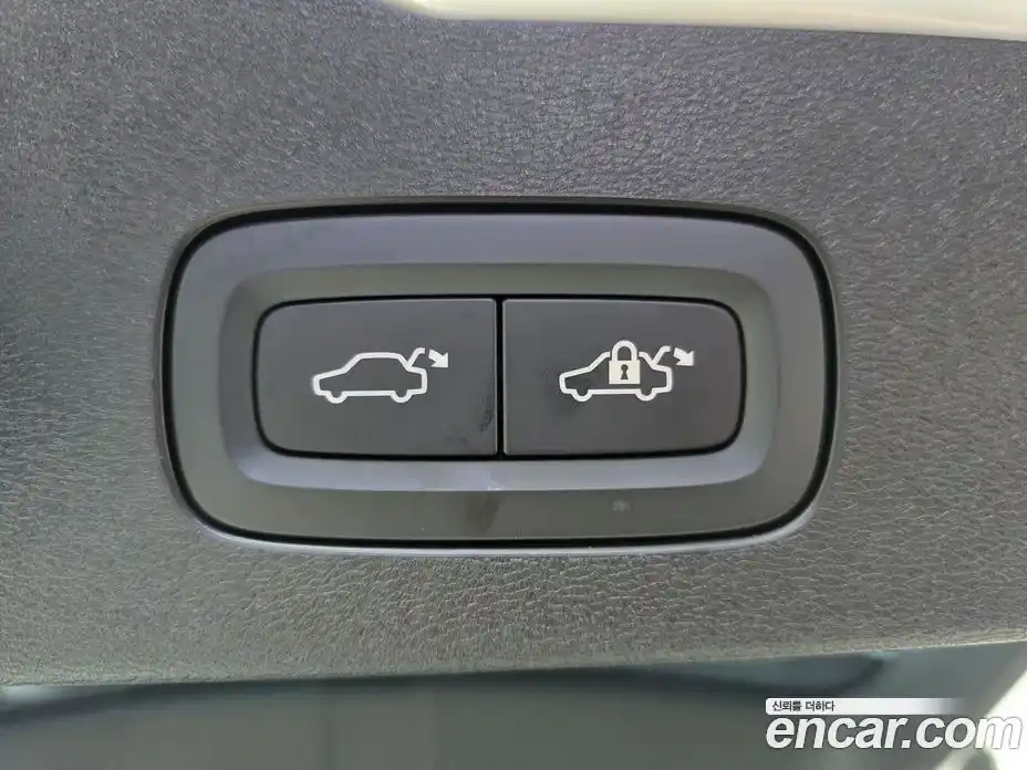 Volvo V60 2023 2.0 Автомат в Москве № 164809, фото 19