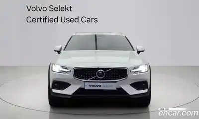 Volvo V60 2023 2.0 Автомат в Москве № 164809, миниатюра 4