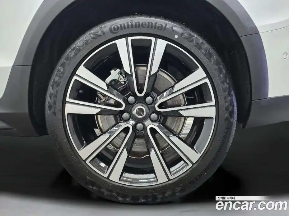 Volvo V60 2023 2.0 Автомат в Москве № 164809, фото 5