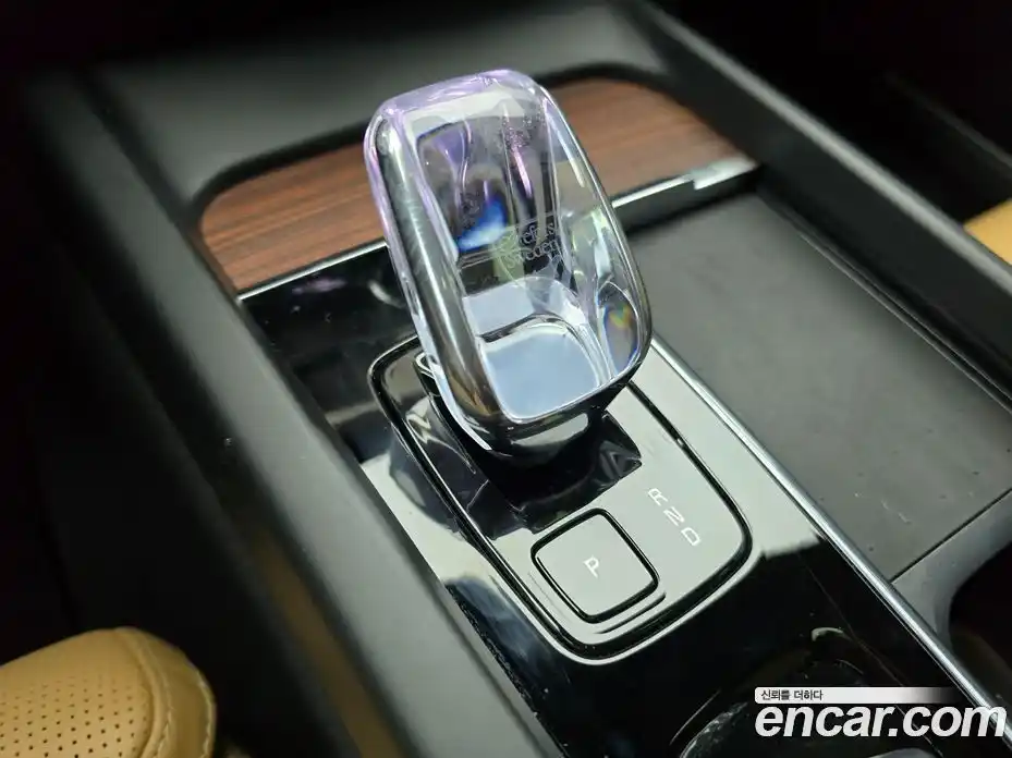 Volvo V60 2023 2.0 Автомат в Москве № 164809, фото 9