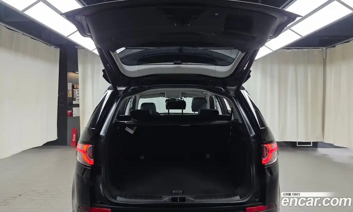 Land Rover Discovery Sport 2019 2.0 Автомат в Москве № 166678, фото 20