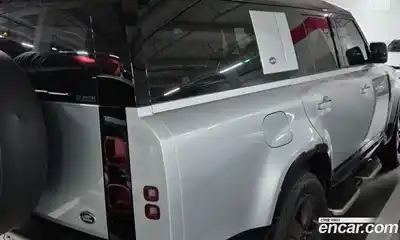 Land Rover Defender 2023 3.0 Автомат в Москве № 166722, миниатюра 2