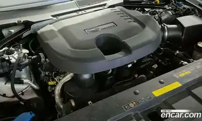 Land Rover Defender 2023 3.0 Автомат в Москве № 166722, миниатюра 6