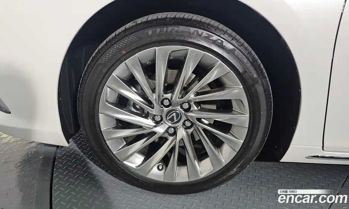 Lexus ES 2026 2.5 Автомат в Москве № 167954, фото 13