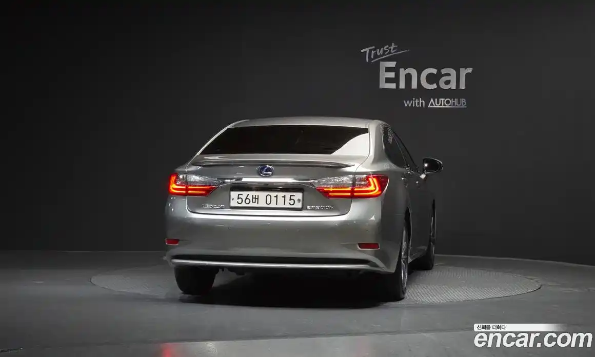 Lexus ES 2016 2.5 Автомат в Москве № 168246, фото 16