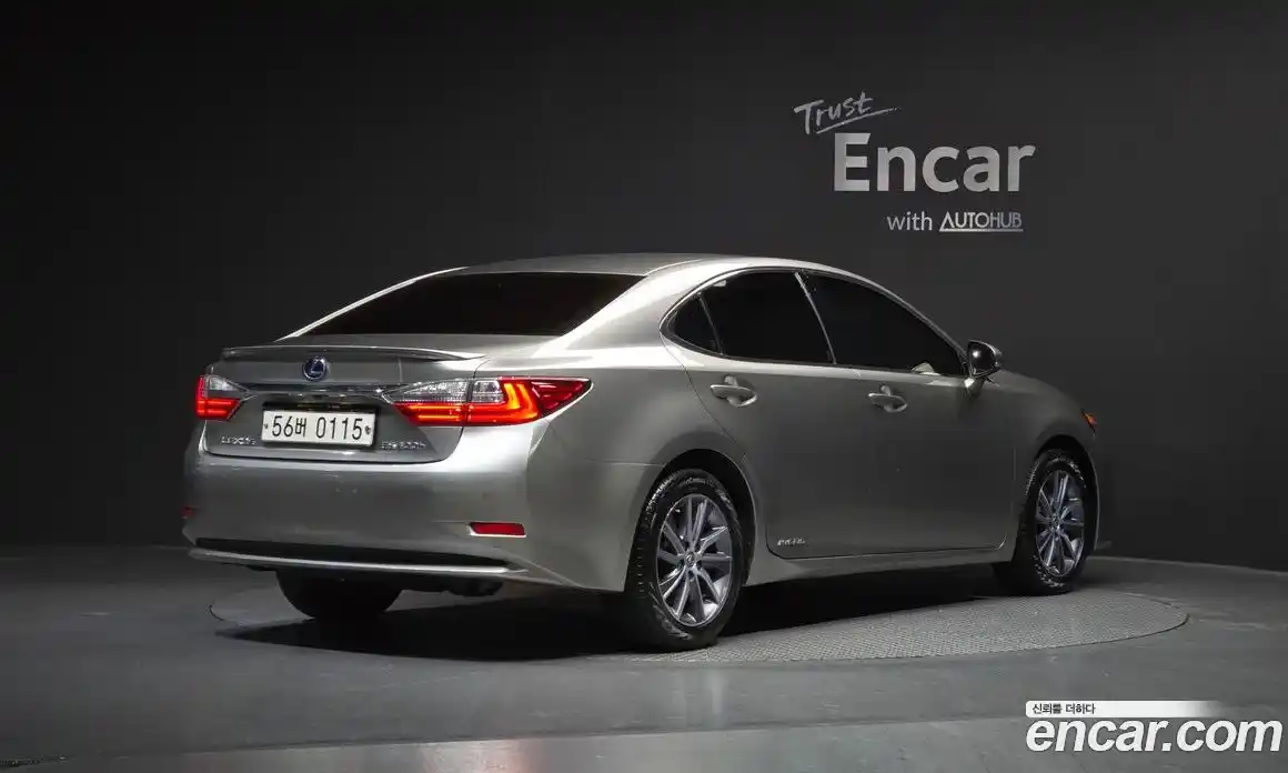 Lexus ES 2016 2.5 Автомат в Москве № 168246, фото 20