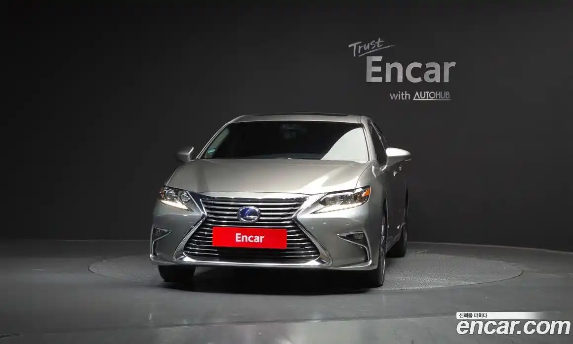 Lexus ES 2016 2.5 Автомат в Москве № 168246, фото 7